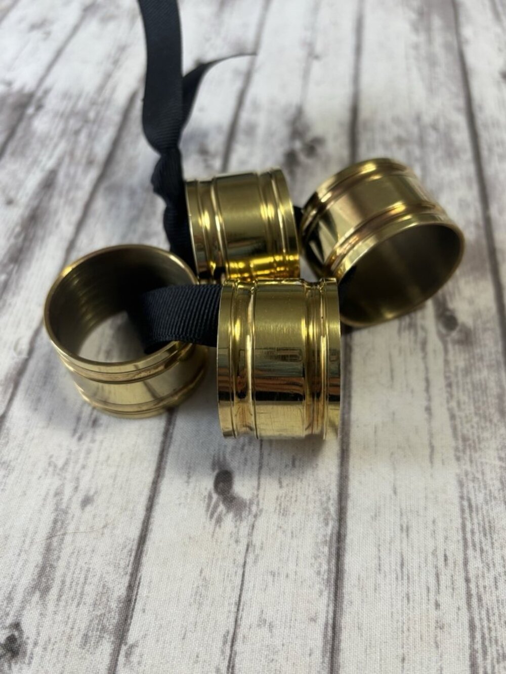 Napkin Rings Holders 4 BALDWIN Solid Brass Made in USA Gold And‎ Elegant Table